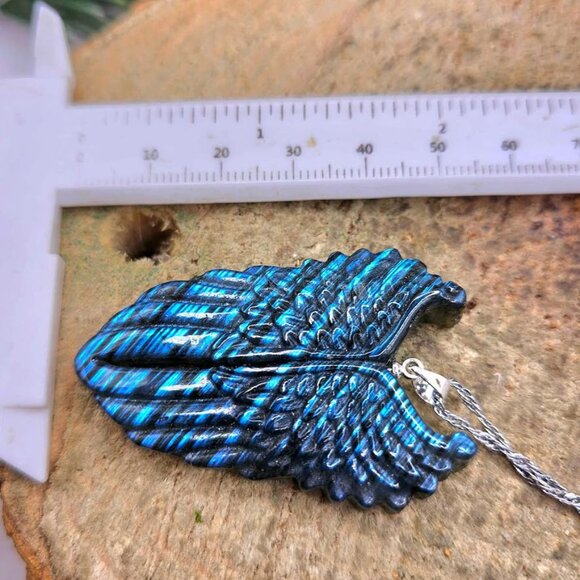 Nature Labradorite Carved Flashy Angel Wing Pendant Necklace - Picture 7 of 9